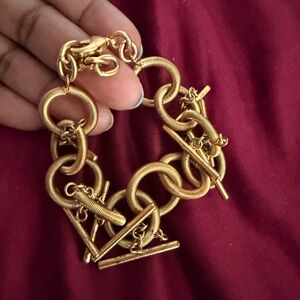 Elegant Gold Chain Bracelet